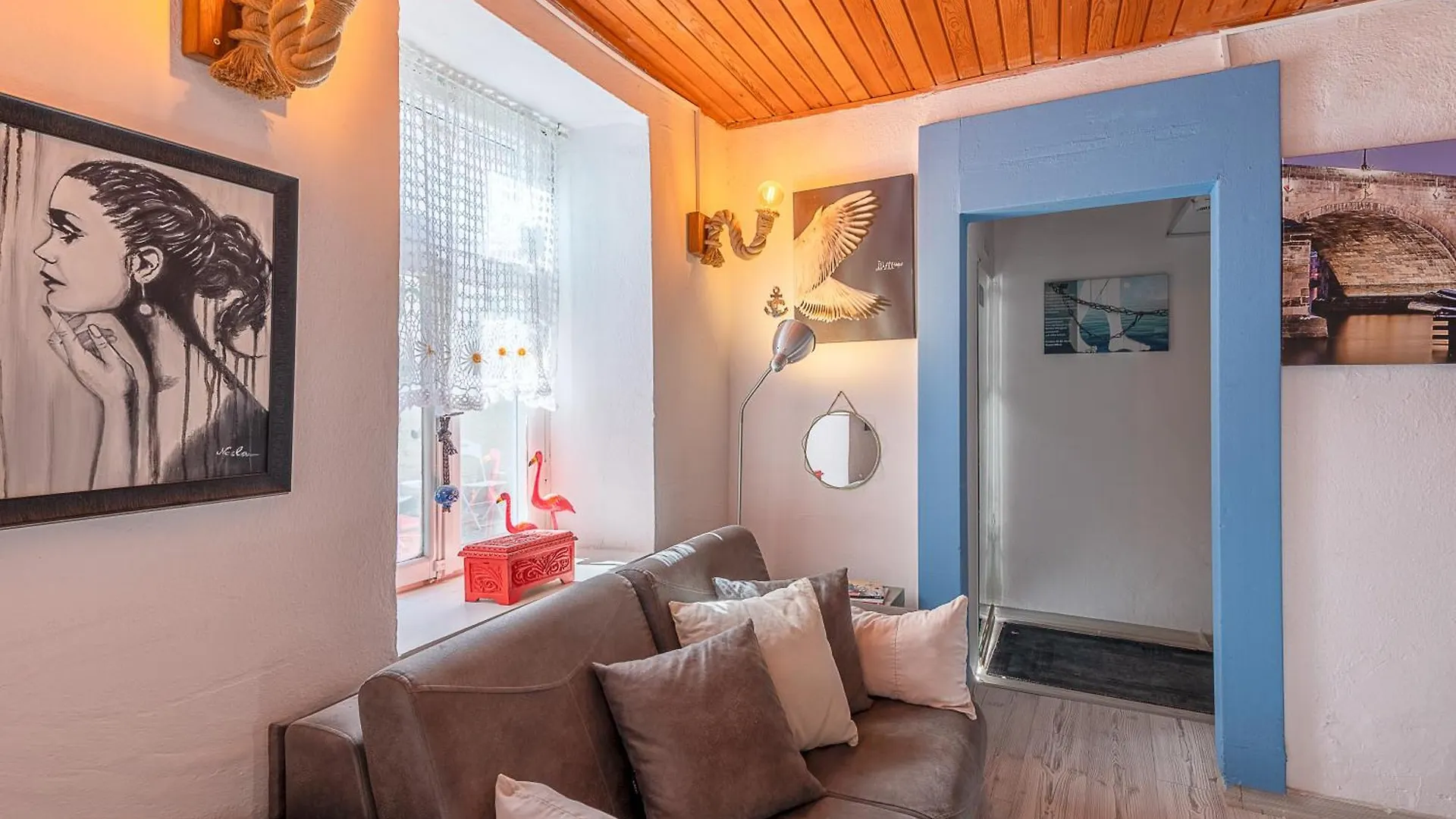 Apartahotel Imerek Tas Ev Otel Alaçatı