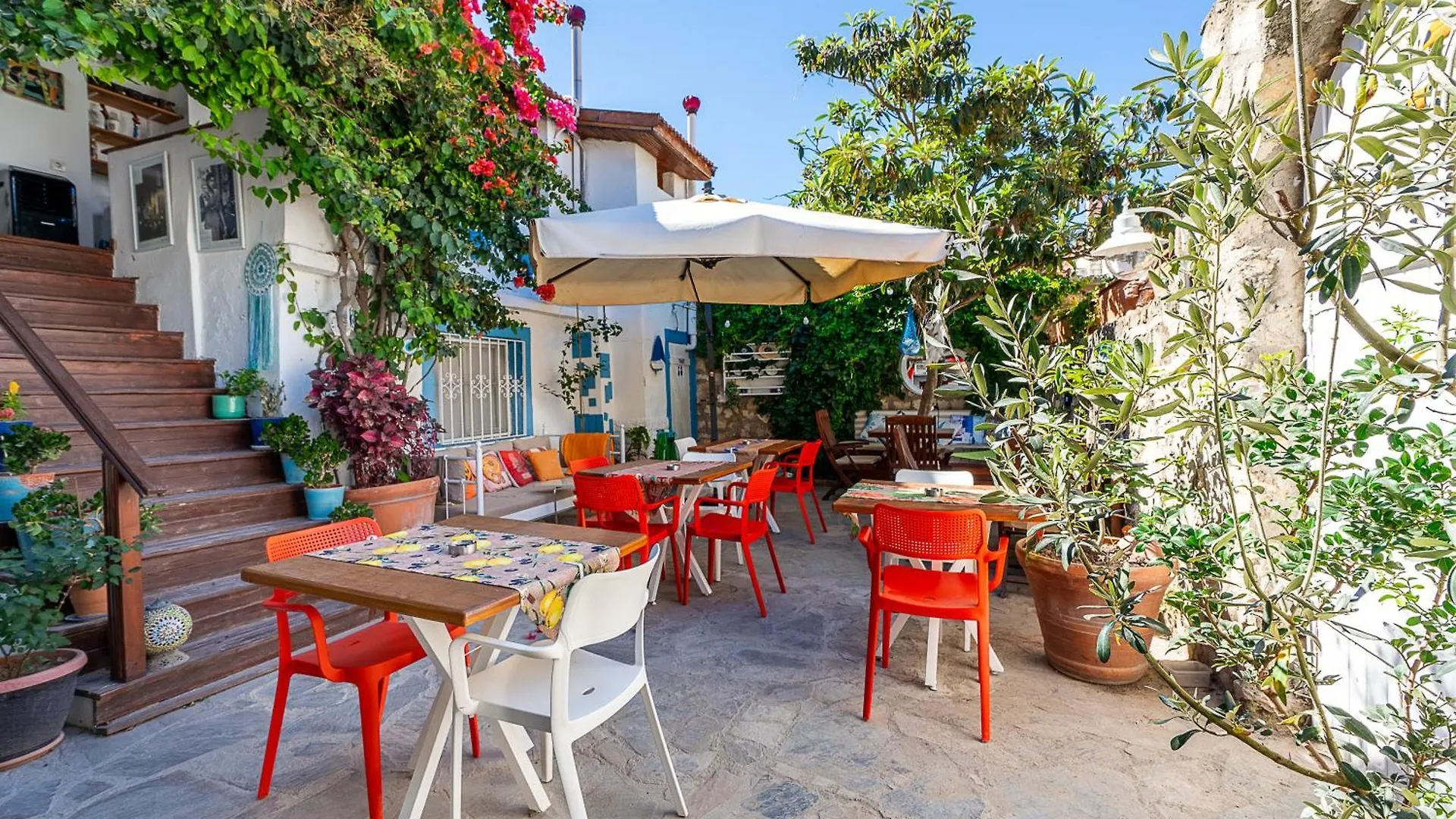 Imerek Tas Ev Otel Alaçatı