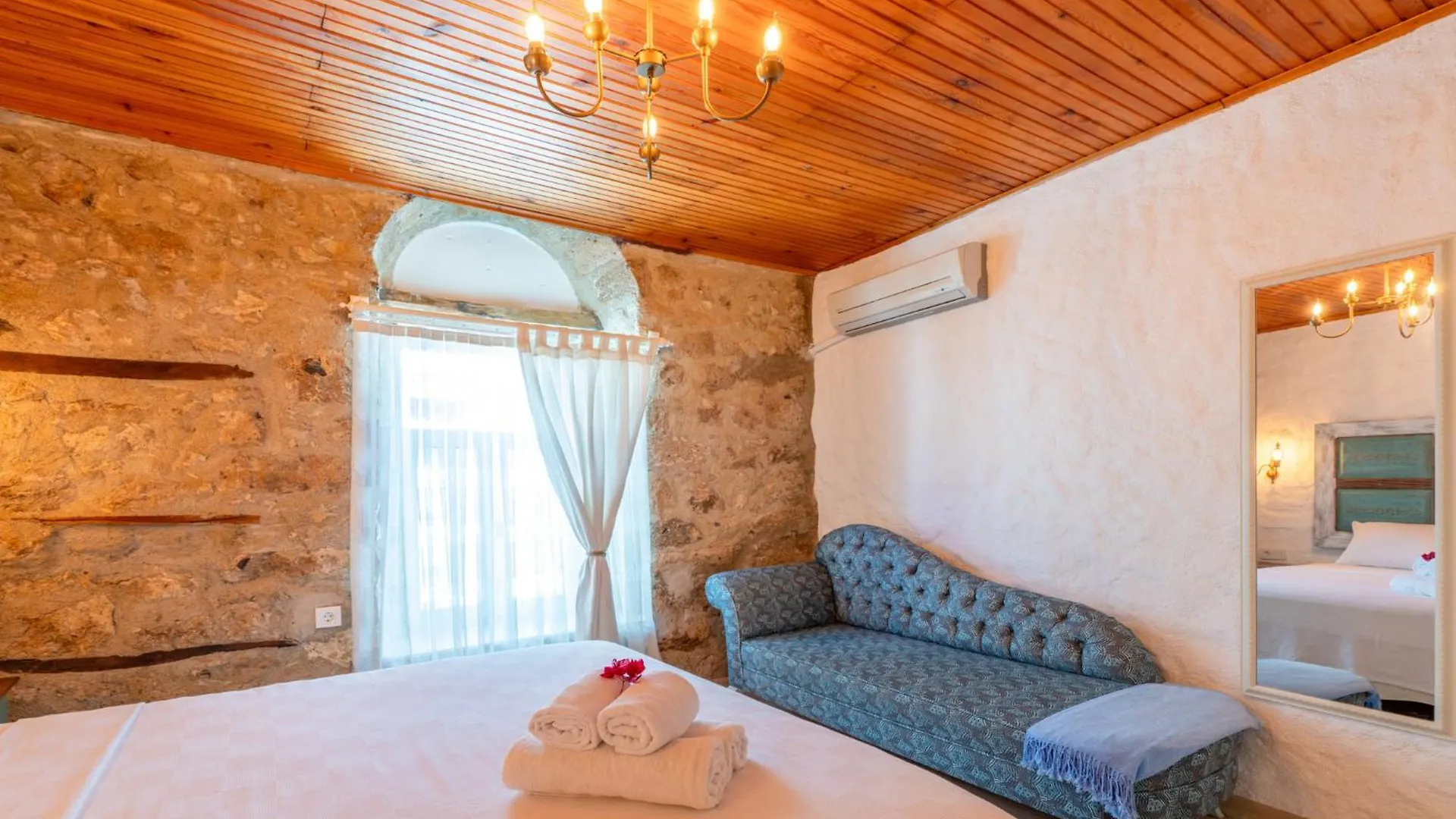 Apartahotel Imerek Tas Ev Otel Alaçatı Turquía